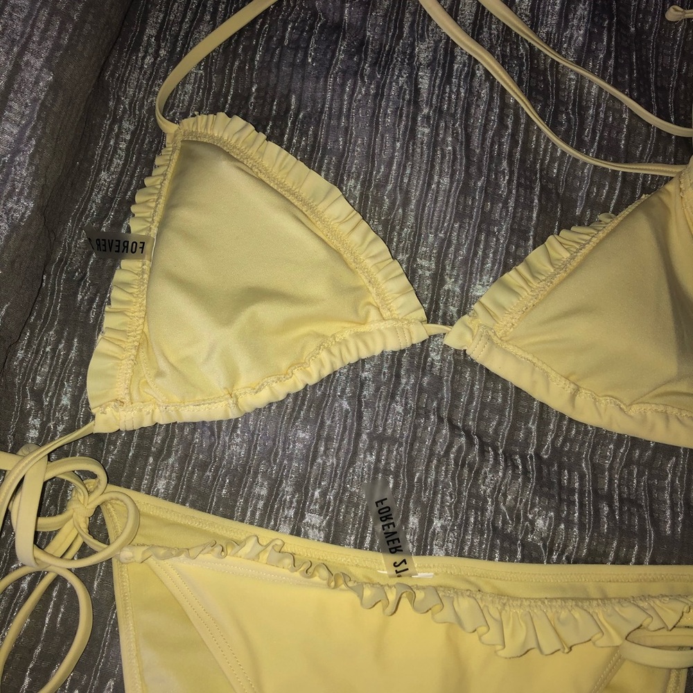 Yellow Bikini - Picture 3 of 4